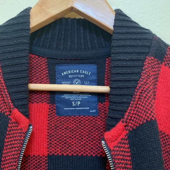 AE sweater - Picture 2 of 8